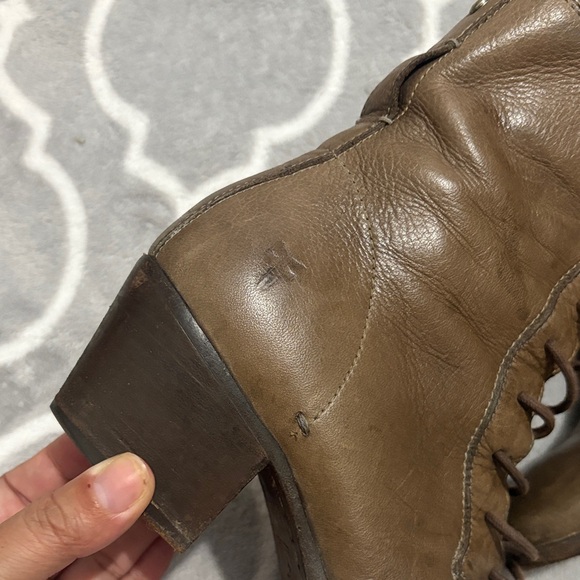 Frye Brown Leather lace up heeled Ankle Boots - Picture 2 of 14